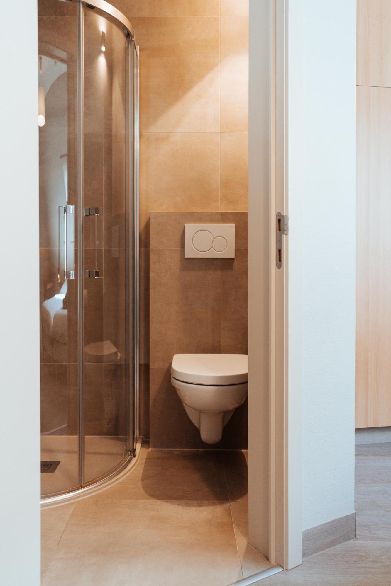 Hotel Brasserie De Beiaard トルホウト エクステリア 写真