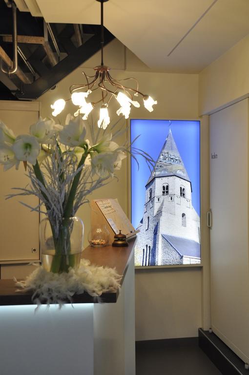 Hotel Brasserie De Beiaard トルホウト エクステリア 写真
